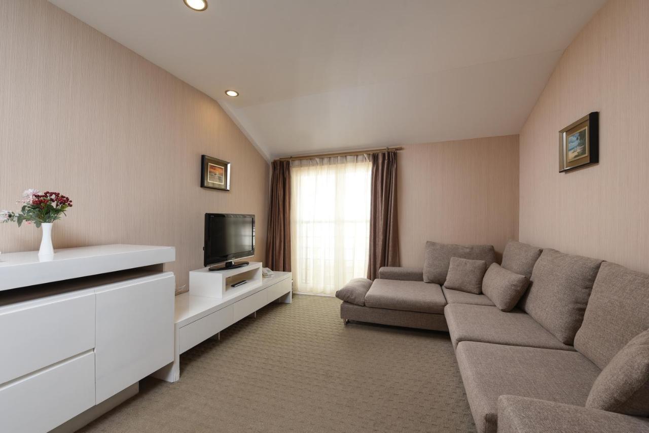 פג Family Hotel Zane מראה חיצוני תמונה