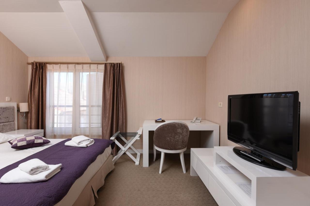 פג Family Hotel Zane מראה חיצוני תמונה