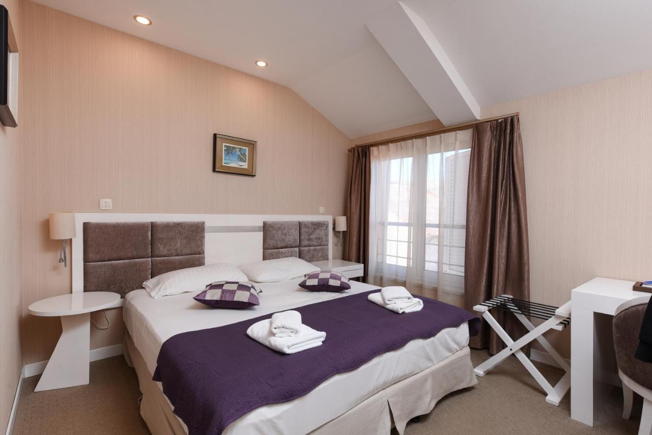 פג Family Hotel Zane מראה חיצוני תמונה