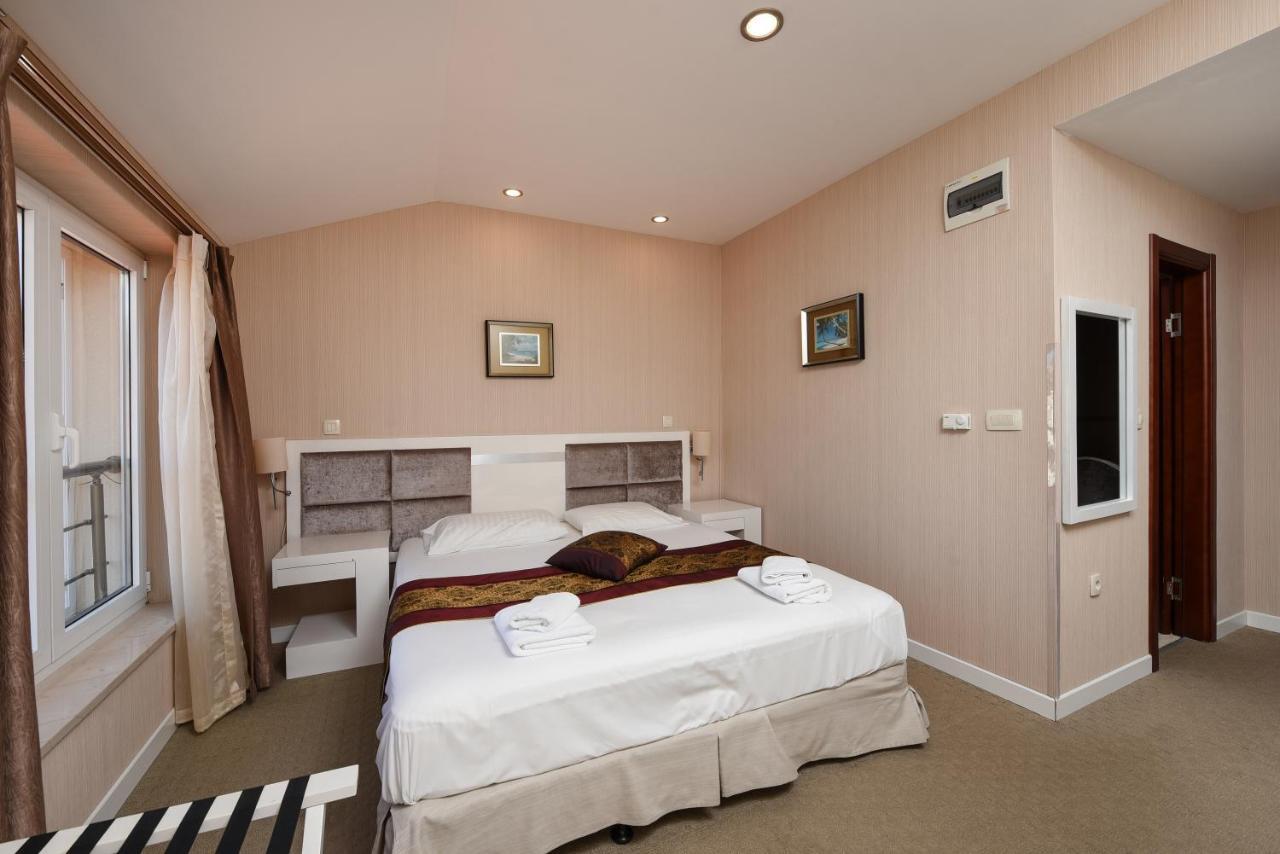 פג Family Hotel Zane מראה חיצוני תמונה